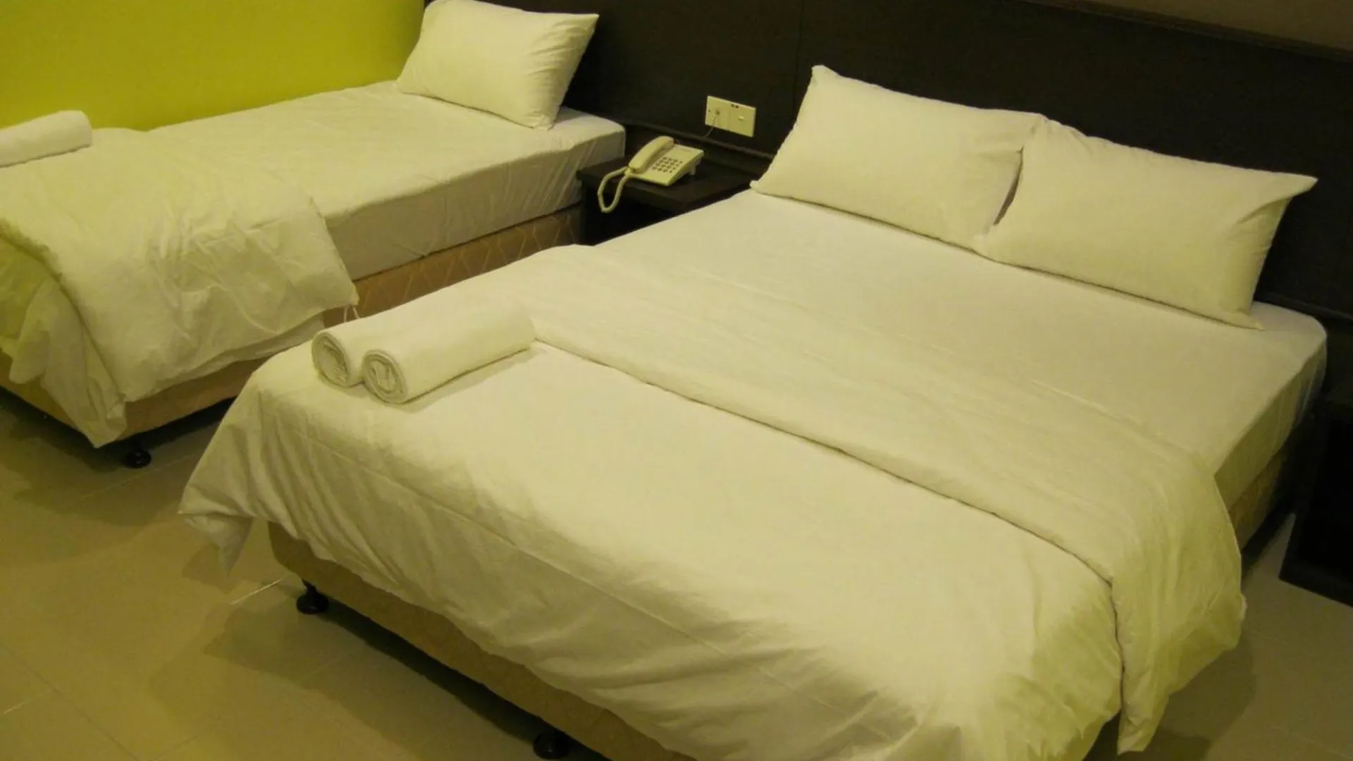 Bary Inn, Klia & Klia2 - 24 Hours Free Airport Pick-Up Sepang Malaysia