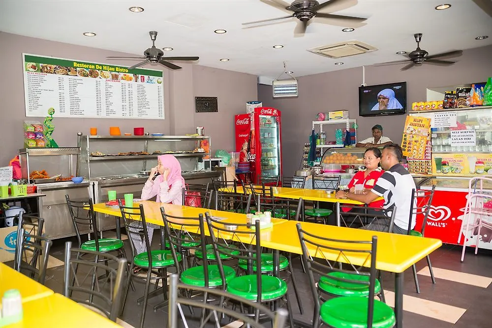 Bary Inn, Klia & Klia2 - 24 Hours Free Airport Pick-Up Sepang