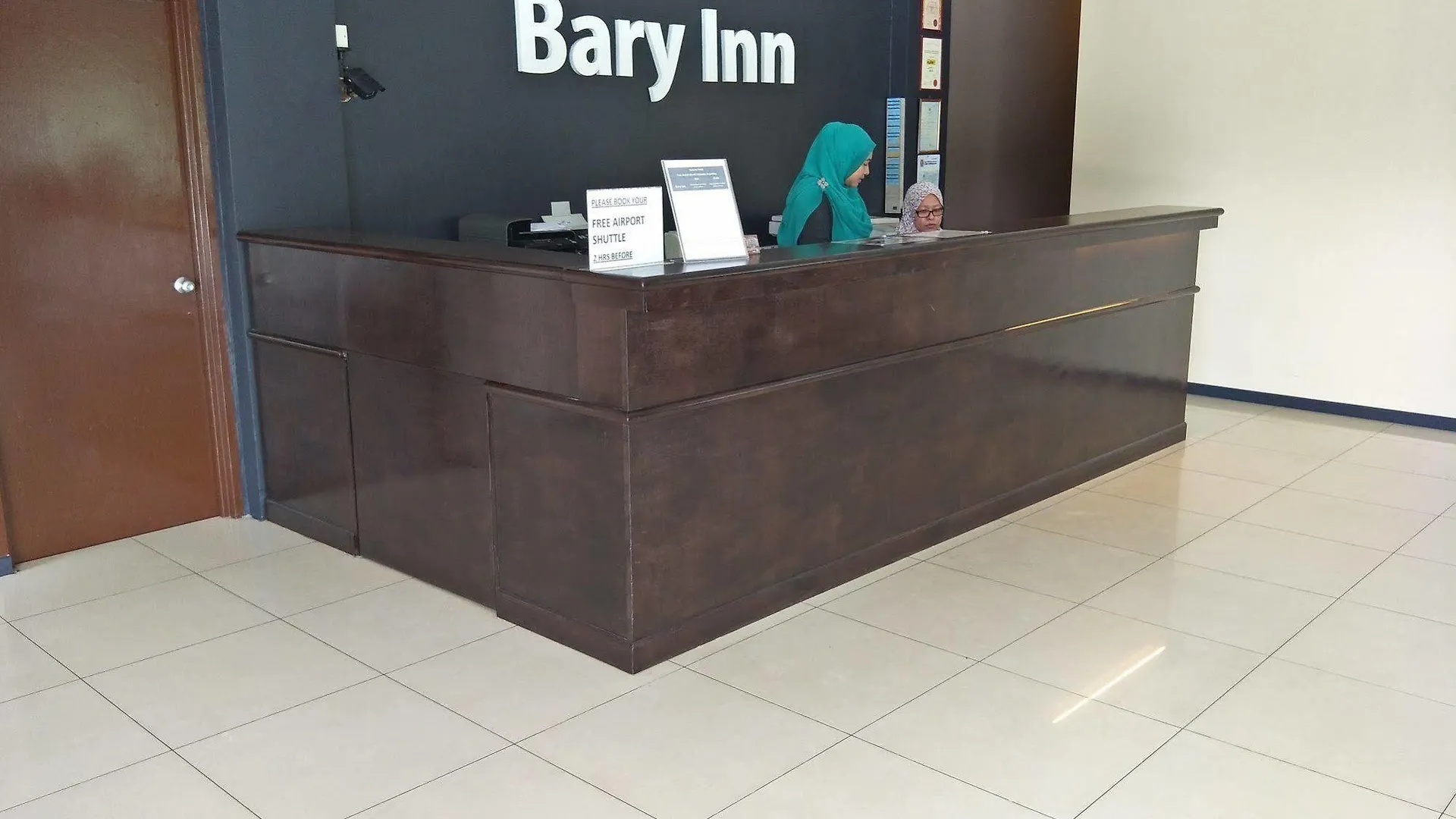 Hotel Bary Inn, Klia & Klia2 - 24 Hours Free Airport Pick-Up Sepang