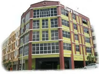 Bary Inn, Klia & Klia2 - 24 Hours Free Airport Pick-Up Sepang Hotel