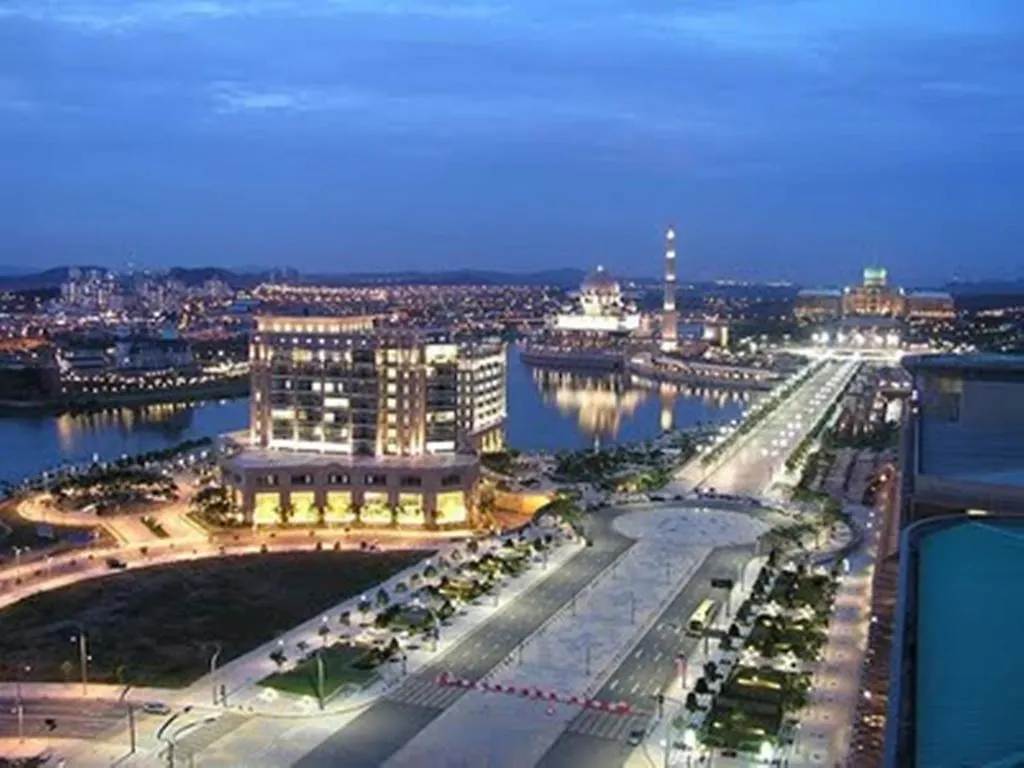Hotel Bary Inn, Klia & Klia2 - 24 Hours Free Airport Pick-Up Sepang